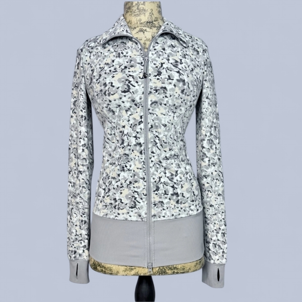 Lululemon Nice Asana Jacket Size 10